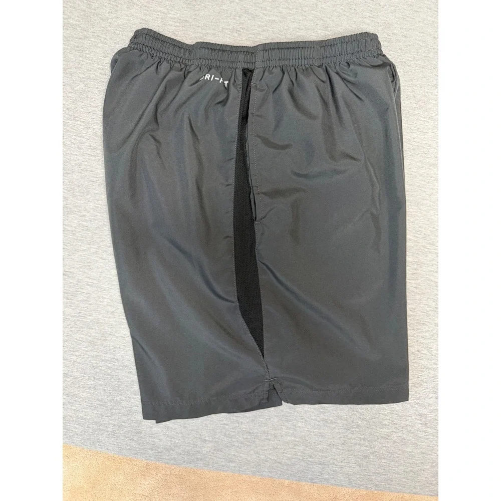 Nike Dri-FIT Womens Running Shorts Grey Black Mesh 644242-060 Size Medium